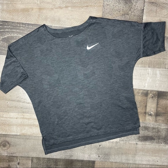 Nike Tops - Nike Dri Fit Active Short Sleeve Top size XS